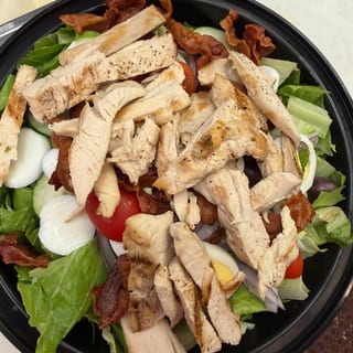 Grilled Chicken with Bacon and Ranch Salad