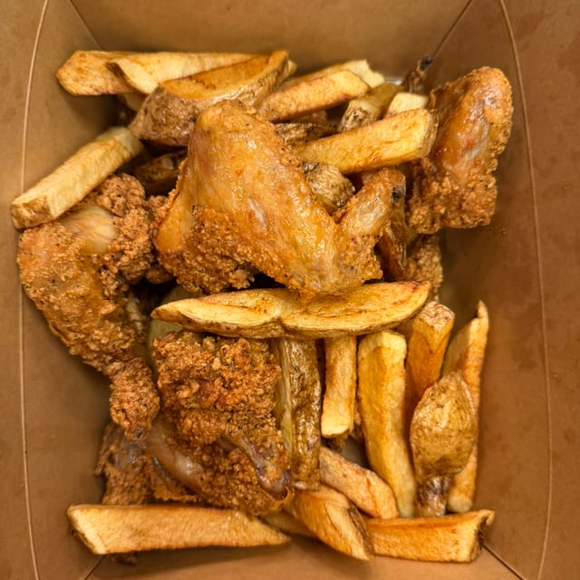 12 Jumbo Chicken Wings.