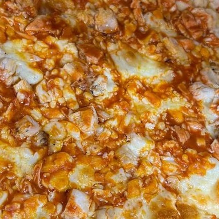 Buffalo Chicken Pizza Delight